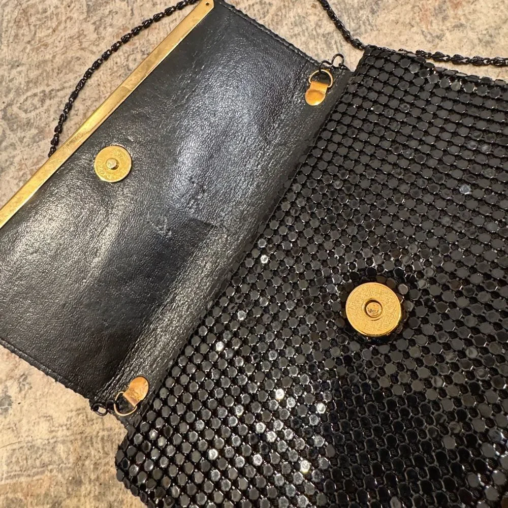 Vintage Metal Mesh Chain Crossbody Bag / Clutch - Black & Gold Retro Purse